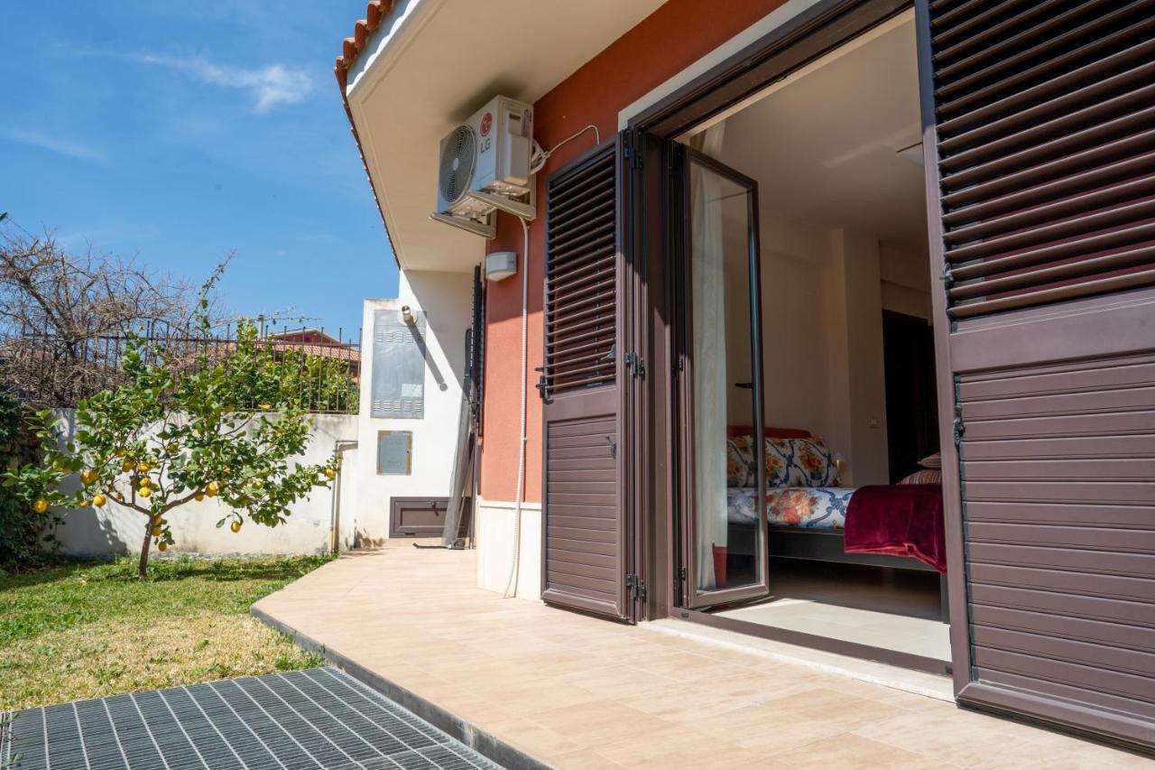 Appartamento Casa Terra D'Aci Aci Bonaccorsi Esterno foto